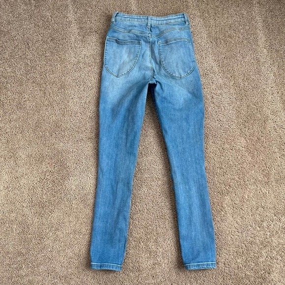 GARAGE Light Wash High Rise Skinny Leg Trashed Ripped Knee Denim Blue Jeans 5 - Picture 3 of 5
